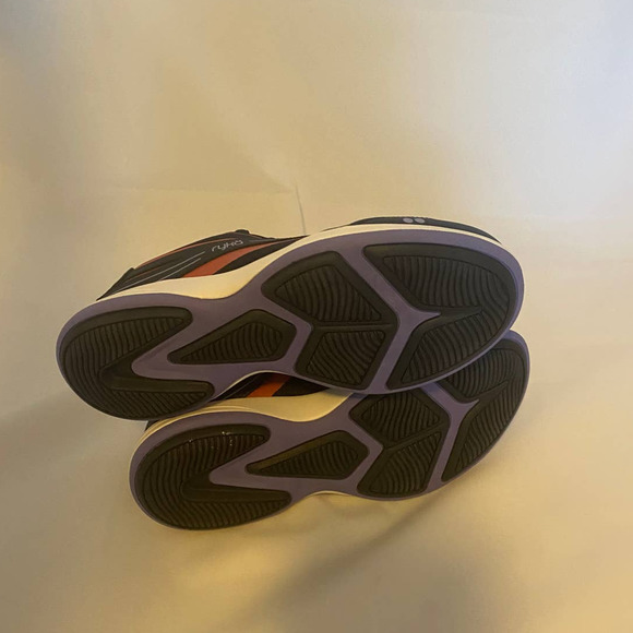 Ryka Agility Navy sneakers size 8 M NWT - Picture 3 of 4